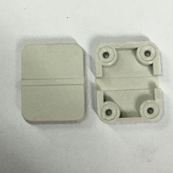 Jaycar Plastic Hinge – Beige, 28 × 22 × 6 mm (2 Pack)