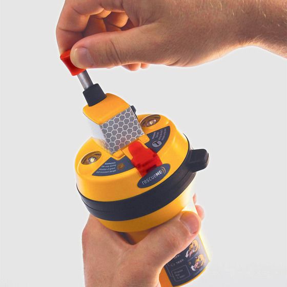 Ocean Signal EPIRB1 ResQMe Emergency Locating Beacon – Manual Activation, 406 MHz