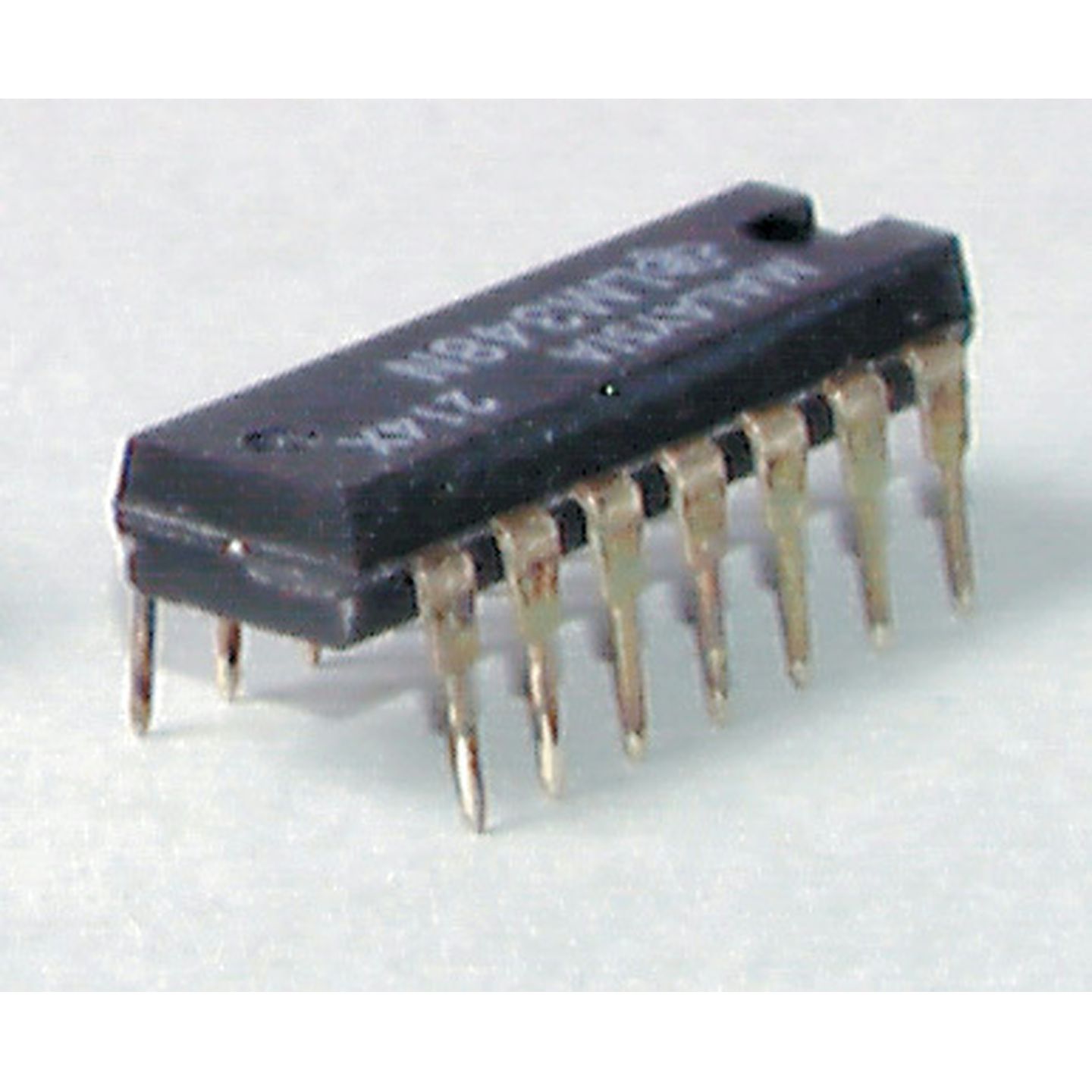 LM348 Quad 741 Op-Amp Linear IC